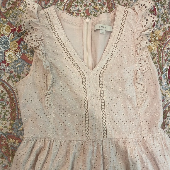 LOFT Pink Eyelet Dress SZ 8 - Picture 4 of 6
